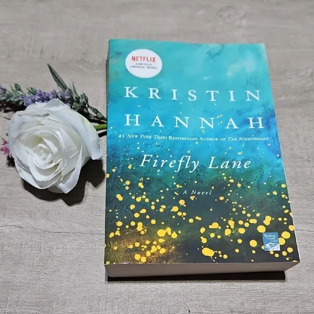 Firefly Lane by Kristin Hannah Paperback Book.